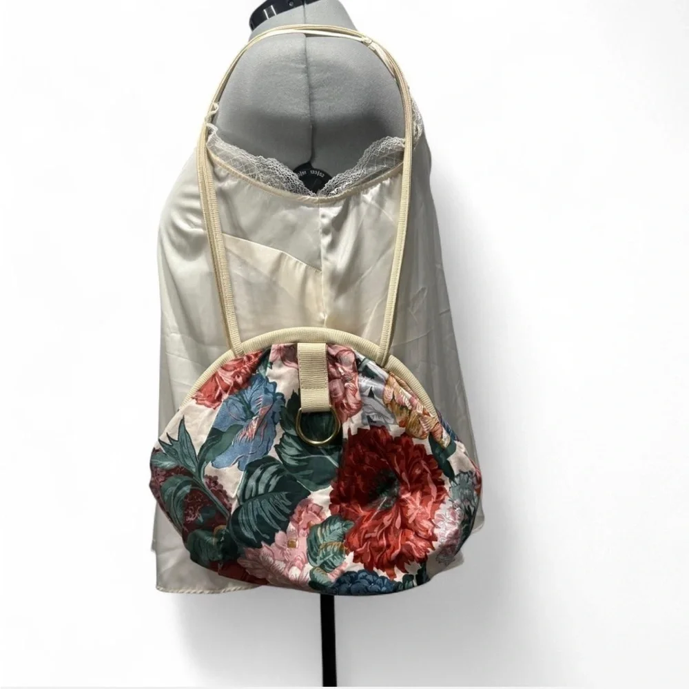 Vintage Floral Round Shoulder Bag Cottagecore Frame Purse, Grannycore